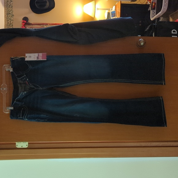 Ariat Ruby boot cut jeans size 34L - Picture 1 of 5